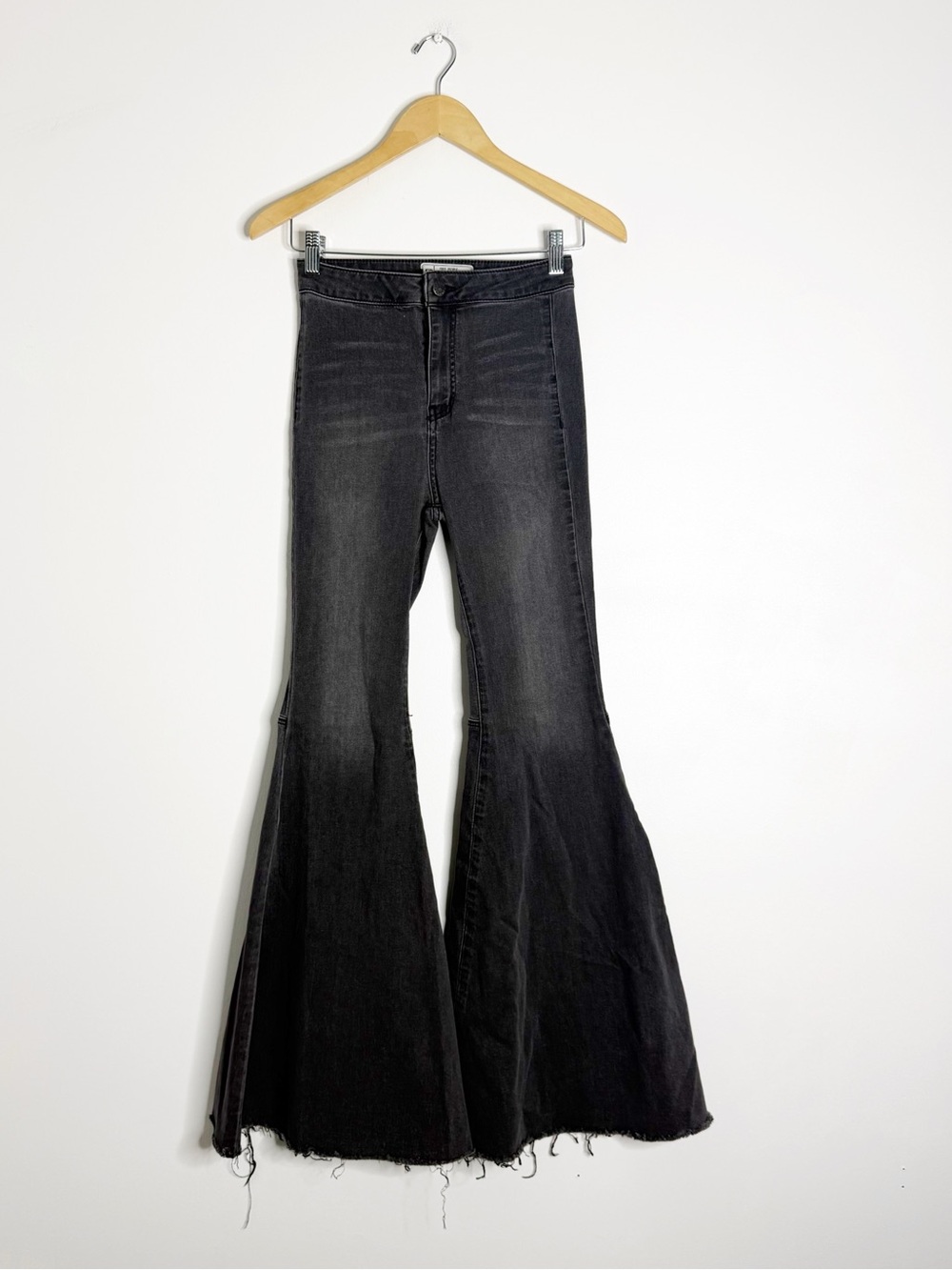 Free People Flare Jeans Women’s 26 Black Raw Hem Super Bell Bottom